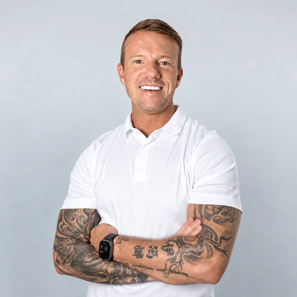 Portrait of Mark, Managing Director for APAC and MENA at OOH Global.