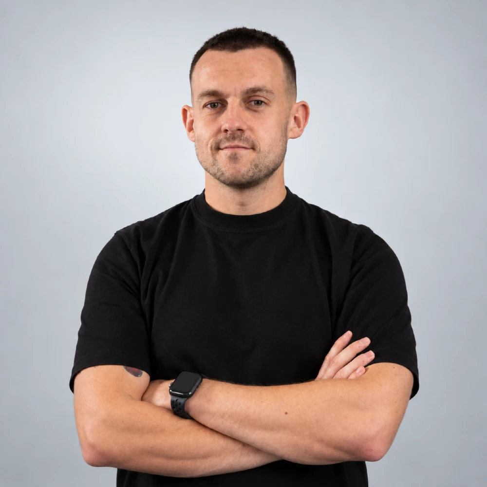 Portrait of Tom, Client Services Manager for MENA at OOH Global.